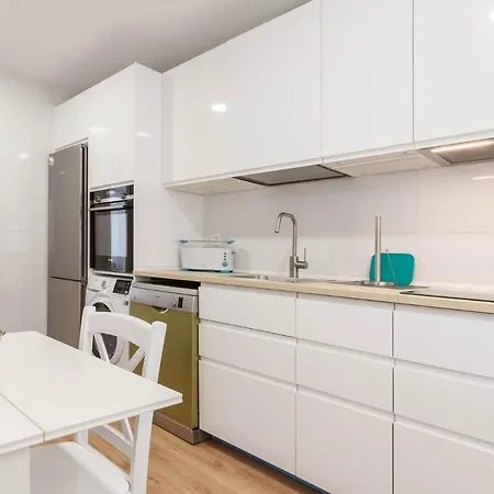 Апартаменти Elcano Urban Class Vivienda Turistica Reformado Con Wifi